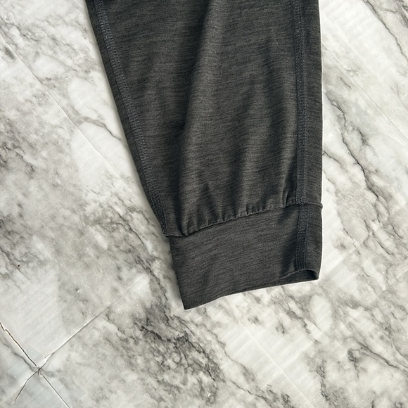 Vuori | Lux Jumpsuit Size Small. Heathered Gray ankle length joggers - Picture 9 of 14